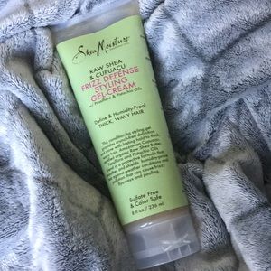 SheaMoisture Raw Shea & Cupuacu Frizz Defense Gel